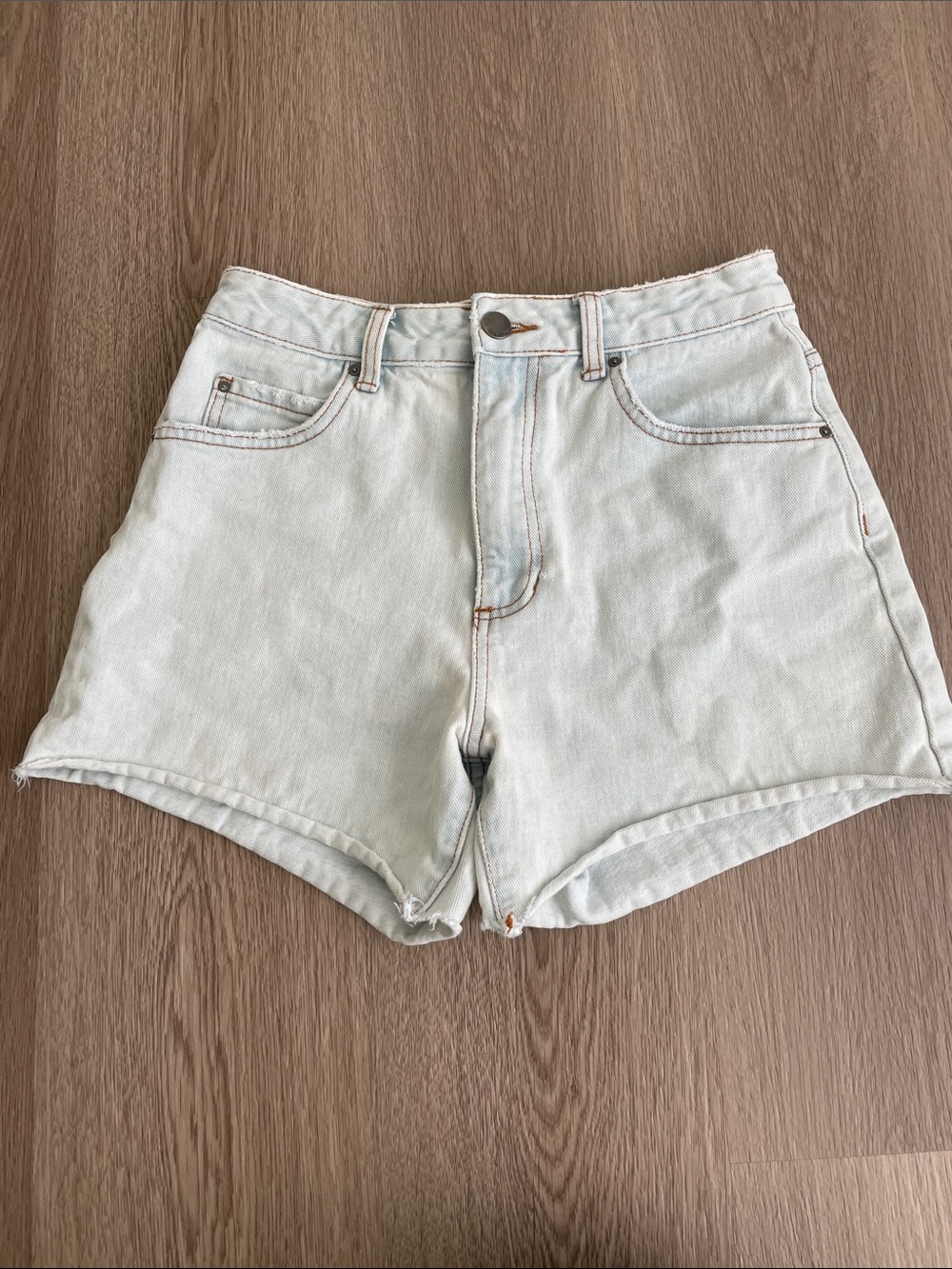 Billabong Light Wash Denim High-Rise Women’s Shorts Vintage Look